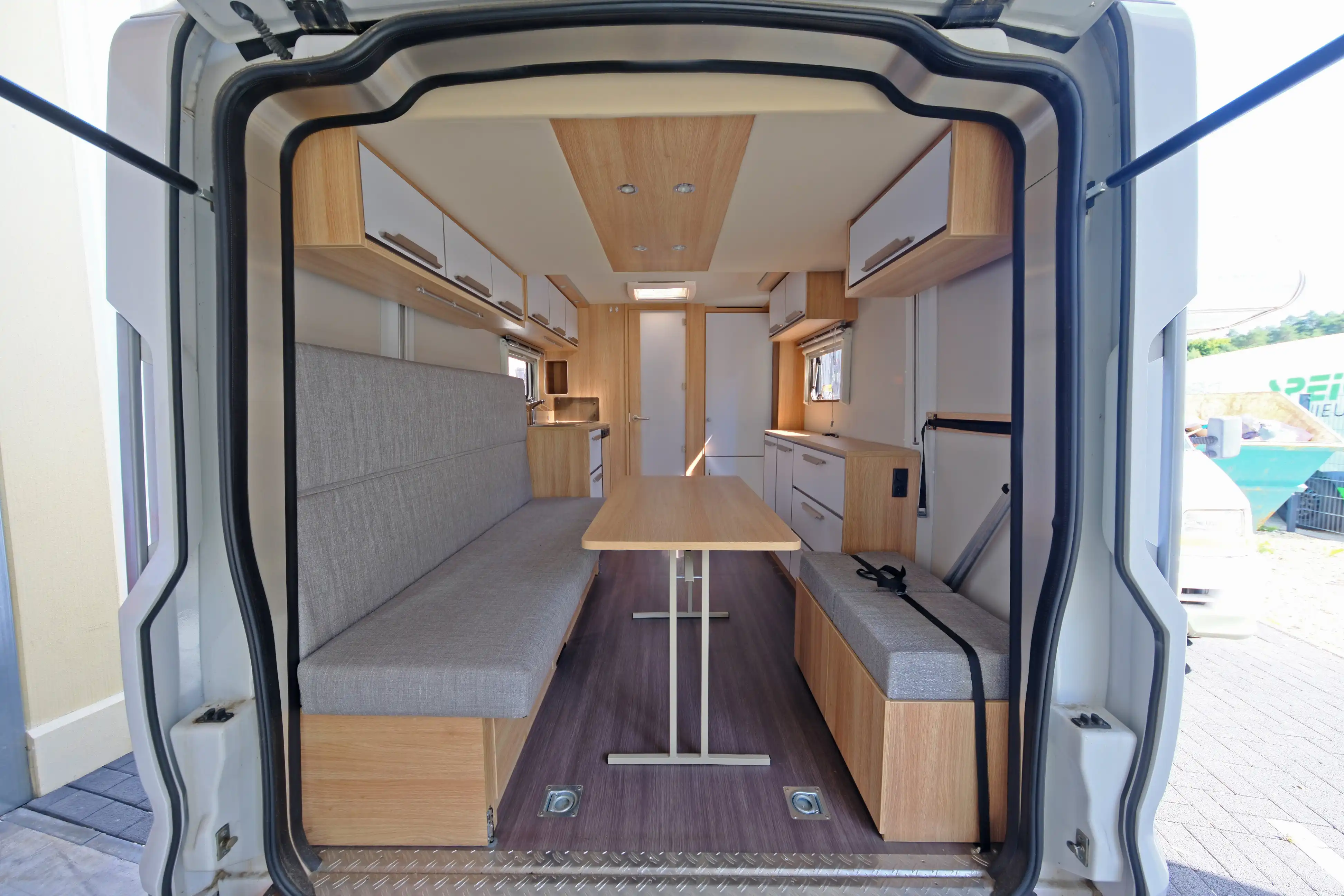 KNAUS Deseo 400 TR